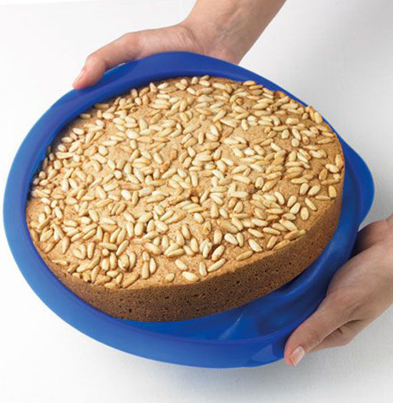 /4682845_bakinginsiliconemould (550x564, 95Kb)