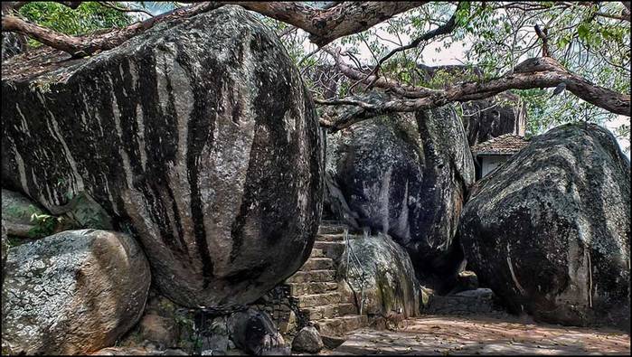 Пещерный храм в Ятагале. Шри-Ланка/3673959_4 (700x395, 85Kb)