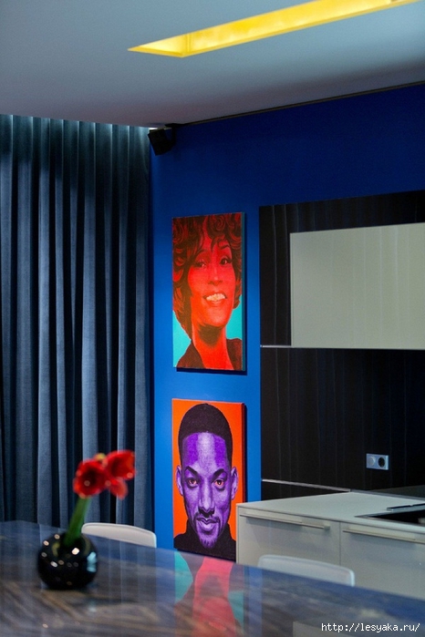 urban-apartment-wall-design-ideas-neon-portrait-painting (466x700, 215Kb)