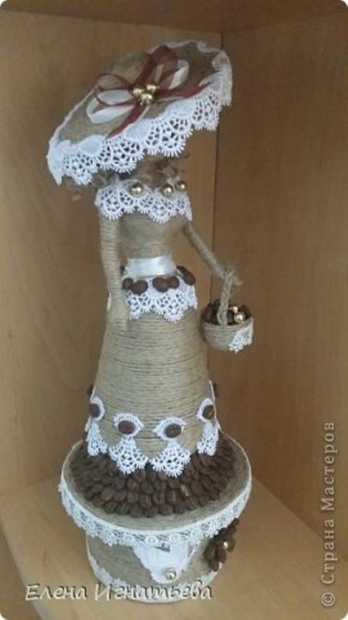 Кукла-шкатулка из атласных лент (мастер-класс)