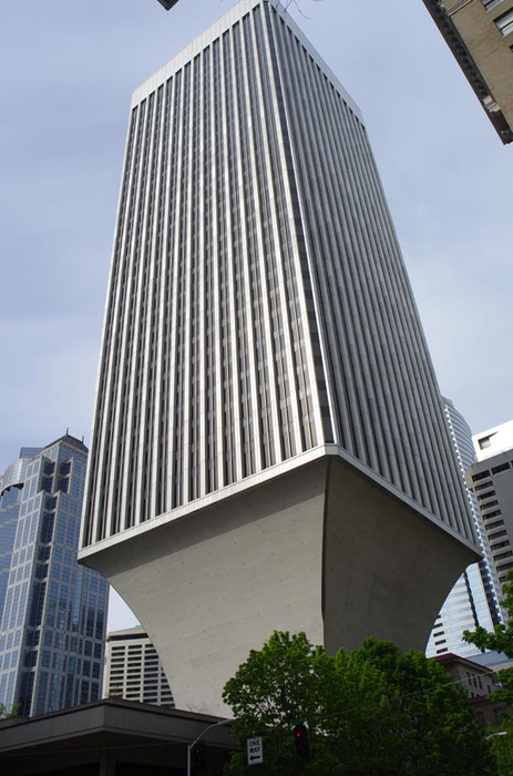 Rainier Tower 2 (463x700, 316Kb)