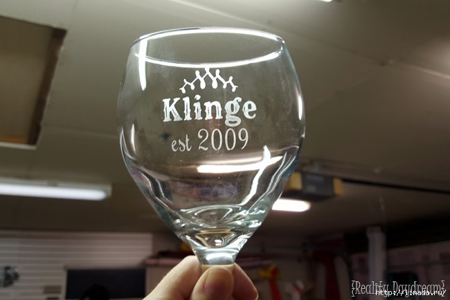 Etching-wine-glasses...-for-the-DIY-Wall-mounted-wine-and-stemware-rack-Reality-Daydream_thumb (650x433, 112Kb)