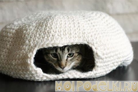 Связать коту домик Связать коту домик