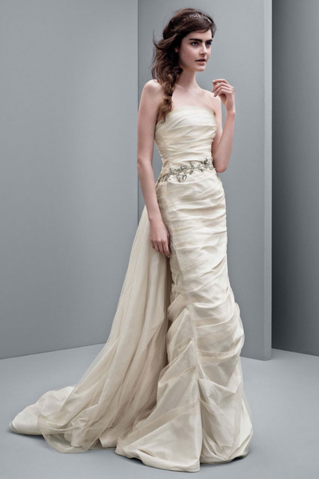 vera-wang-fall-2014-bridal-dresses1 (466x700, 168Kb)
