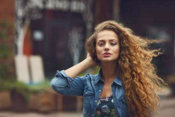 cute-and-easy-curly-hairstyles-600x400 (600x400, 152Kb)