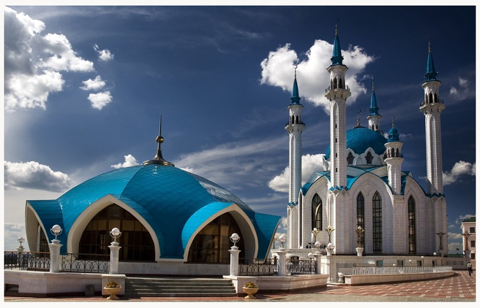 Kul-Sharif-Mosque-in-Kazan-2 (700x449, 284Kb)