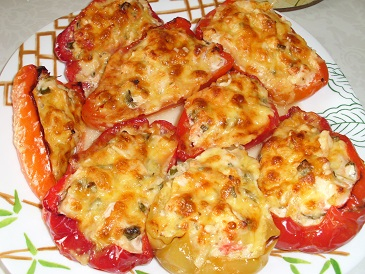 Перец, фаршированный курицей