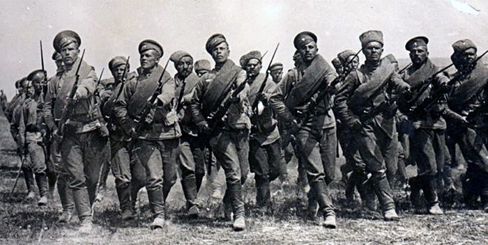 1914 - русские солдаты (700x352, 212Kb)