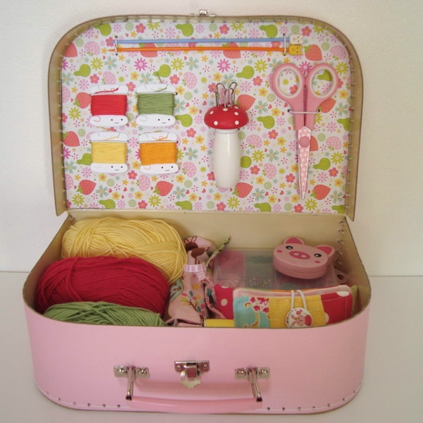 crafty-suitcase-ideas6-3 (600x600, 179Kb)