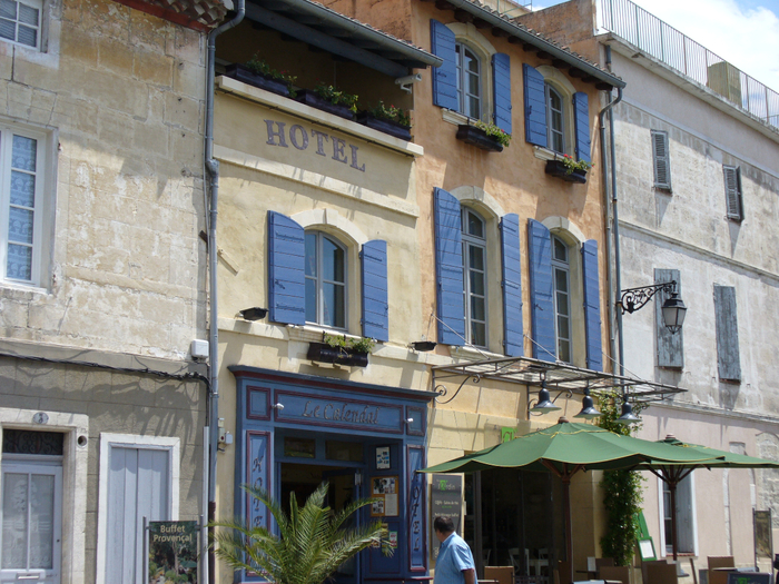 2280.Arles-Provence- (700x525, 524Kb)