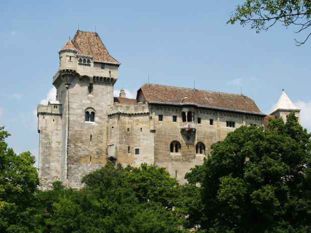 Burg_Liechtenstein_Austria_1156559079 (620x465, 157Kb)