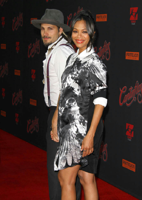 zoe-saldana-shirt-dress-28aug14-11 (499x700, 276Kb)