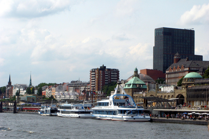 hamburg2-723-12293109 (700x466, 383Kb)