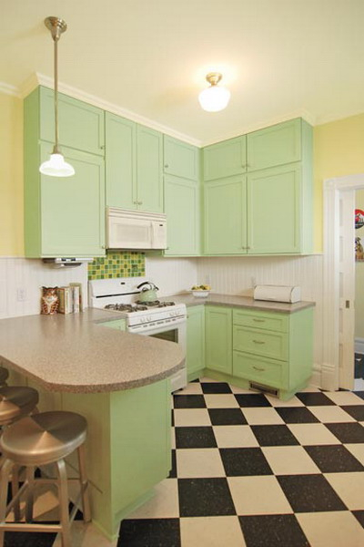 black-white-checkerboard-floors-tiles-in-kitchen8-3 (400x600, 142Kb)