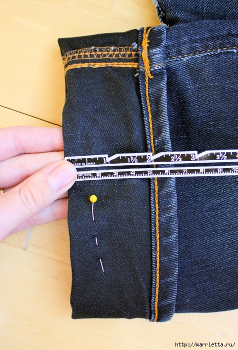 Как подшить джинсы и сохранить потертый край (5) (476x700, 323Kb)
