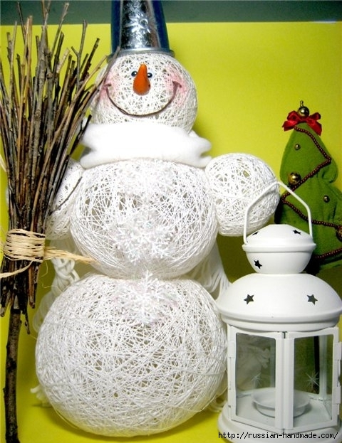 Милый снеговик из носка с рисовым наполнителем + другие идеи украшений к НГ