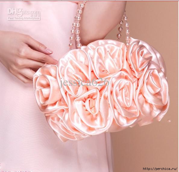 4979645_2013_Hot_Sale_Cheap_Satin_Bridal_Hand_Bags_Hand_Made_Flower_Beading_Wedding_Party_Hand_Bags_1 (594x573, 126Kb)
