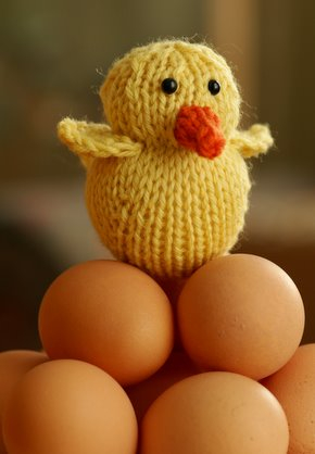 Игрушки спицами. Желтые цыплятки в яйце (1) (290x418, 83Kb)