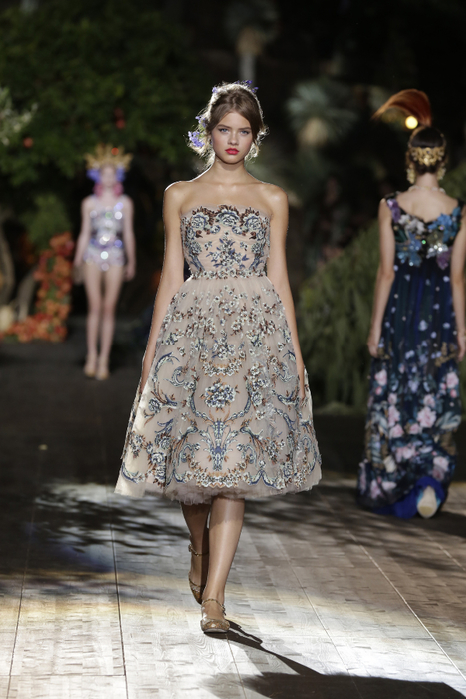 dolce_gabbana_alta_moda_portofino_luglio2015__8__jpg_8321_north_1382x_black (466x700, 345Kb)