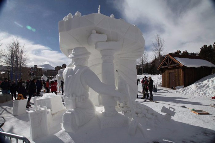 скульптуры из снега 6 (700x466, 200Kb)