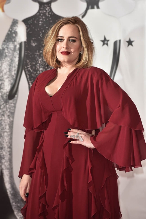 adele-red-brits-24feb16-01 (467x700, 172Kb)