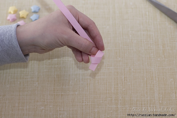 Бумажные украшения - звездочки в технике оригами (8) (620x413, 134Kb)