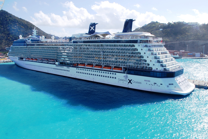 лайнер Celebrity Equinox 3 (700x466, 419Kb)