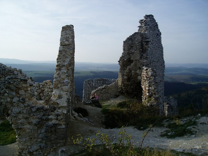 Чахтицкий замок (Cachtice castle) -замок Кровавой Графини. 58520