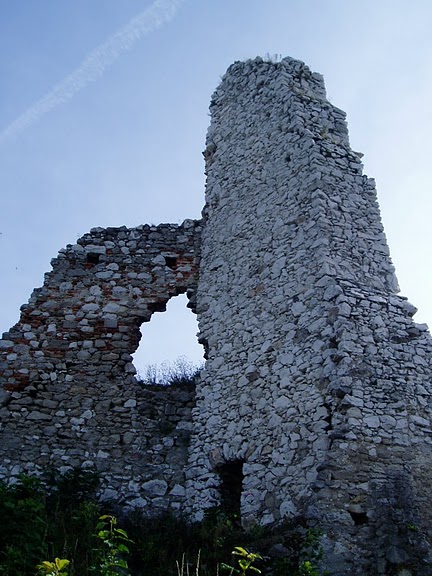 Чахтицкий замок (Cachtice castle) -замок Кровавой Графини. 47718