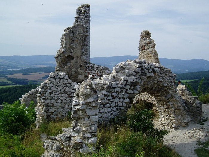 Чахтицкий замок (Cachtice castle) -замок Кровавой Графини. 65394