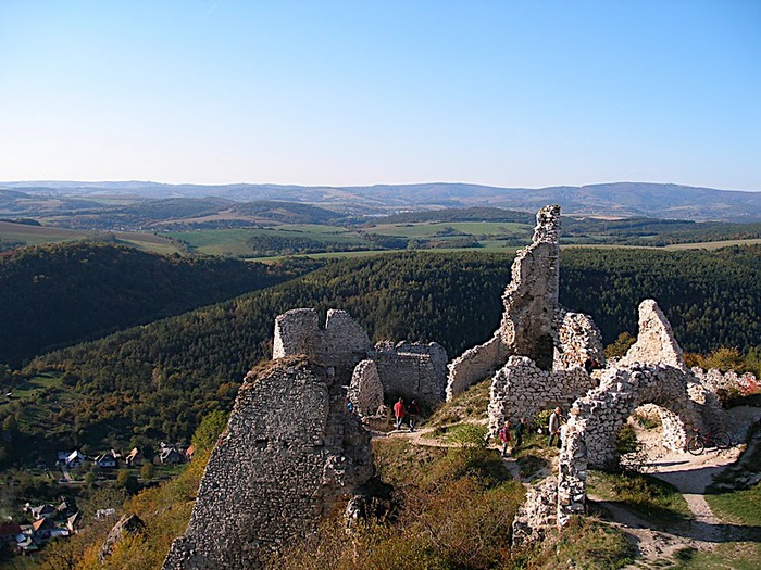 Чахтицкий замок (Cachtice castle) -замок Кровавой Графини. 98267