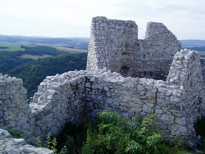 Чахтицкий замок (Cachtice castle) -замок Кровавой Графини. 28274