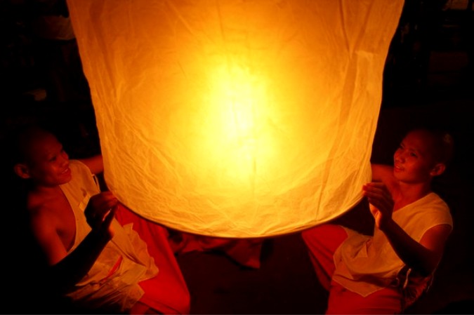 Loy Krathong фестиваль в Бангкоке, 21 ноября 2010 года.