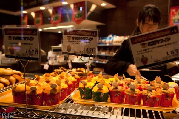 Рождественский Токио Shinjuku-Christmas-2010-118-600x400 (Shinjuku Christmas Bakery)