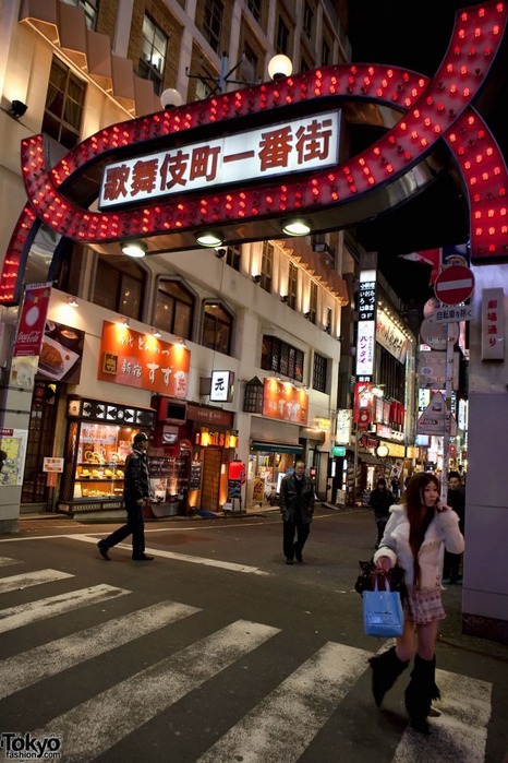 Рождественский Токио Shinjuku-Christmas-2010-084-600x900 (Kabukicho Christmas)