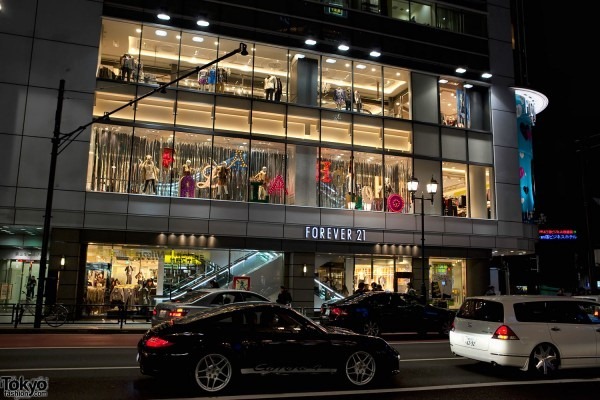 Рождественский Токио Shinjuku-Christmas-2010-047-600x400 (Forever 21 Shinjuku)