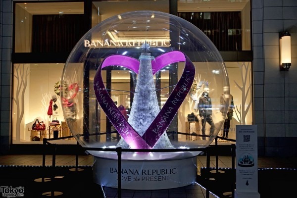 Рождественский Токио Roppongi-Christmas-2010-010-G2775-600x400 (Huge Snow Globe)