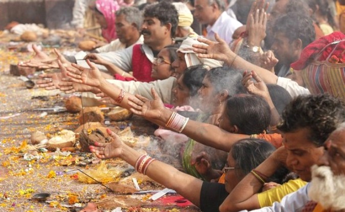 Макар Сакранти фестиваль (Makar Sankranti festival) в Калькутте, Индия, 13-14 января 2011 года.