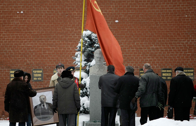 Коммунисты вспомнили о Ленине, Красная площадь, Москва, 21 января 2011 года.