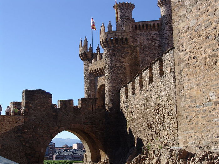 Понферрада (Castillo de Ponferrada) - Замок тамплиеров 45186