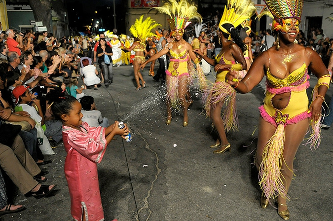 Йамбадас карнавал (Llamadas carnival) в Монтевидео, Уругвай, 4 февраля 2011