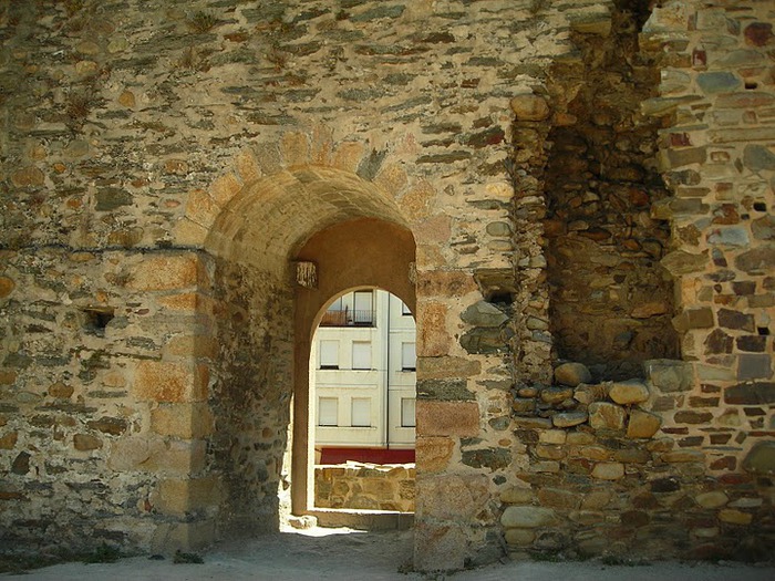 Понферрада (Castillo de Ponferrada) - Замок тамплиеров 17961