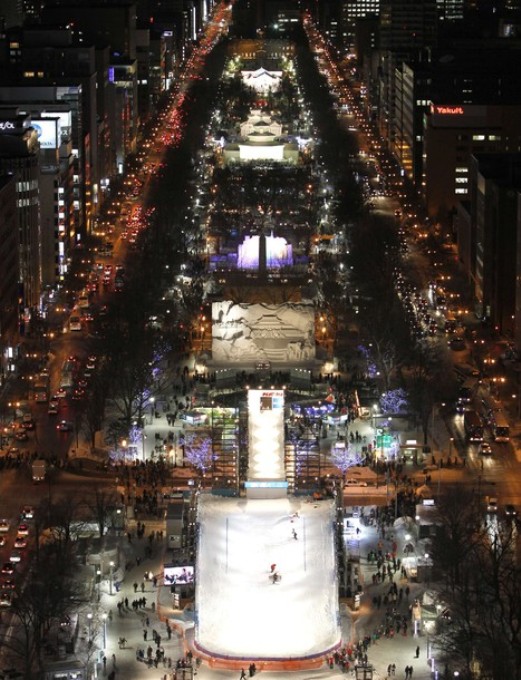 62-ой фестиваль снега в Саппоро (62nd snow festival in Sapporo), 7 февраля 2011 года.