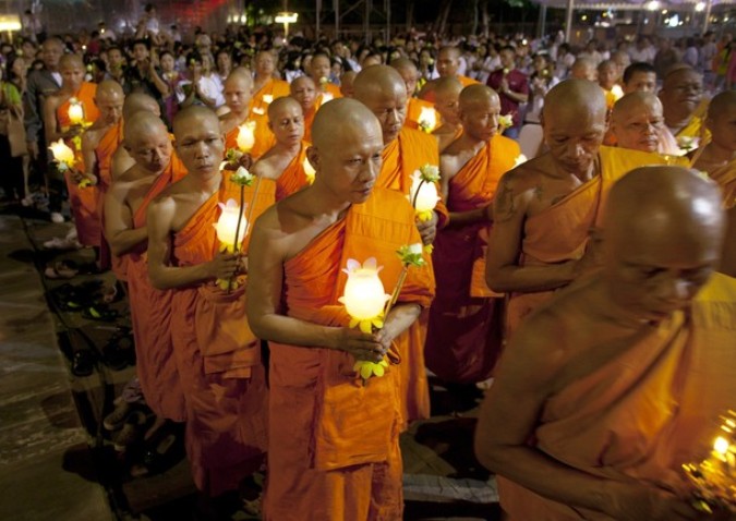 Магха Пуджа (Magha Puja) в Бангкоке, Таиланд, 18 февраля 2011 года.