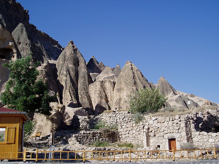 вырубленный в скалах - монастырь Селиме (Selime) 89300
