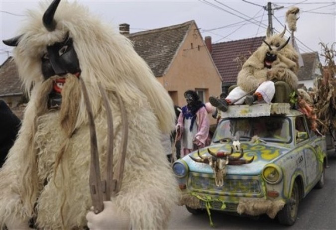 Бушо карнавал (Busho Carnival), Мохач, Венгрия, 5 марта 2011 года.