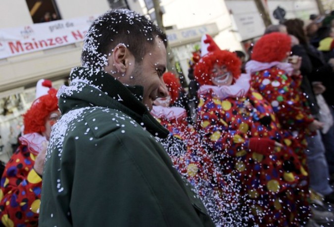 Парад на улицах Майнц, Германия, 7 марта 2011 года.