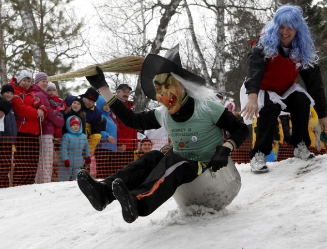 Гонки на тазиках (Basin Race), Красноярск, 26 марта 2011 года.