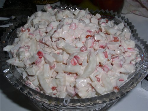 Крабовый салат с кальмарами рецепт пошагово