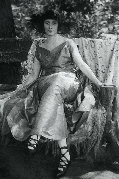 73389244_2352988_7anna_pavlova.jpg